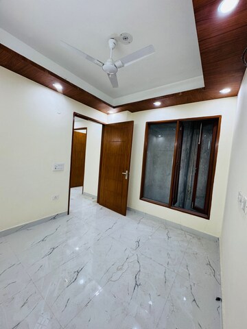Room in 2 BHK Builder Floor at Freedom Fighters Enclave – for Rent
