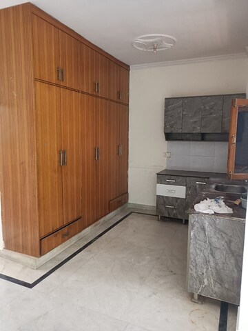 Kitchen in 1 BHK Builder Floor at Sector 46 – for Rent