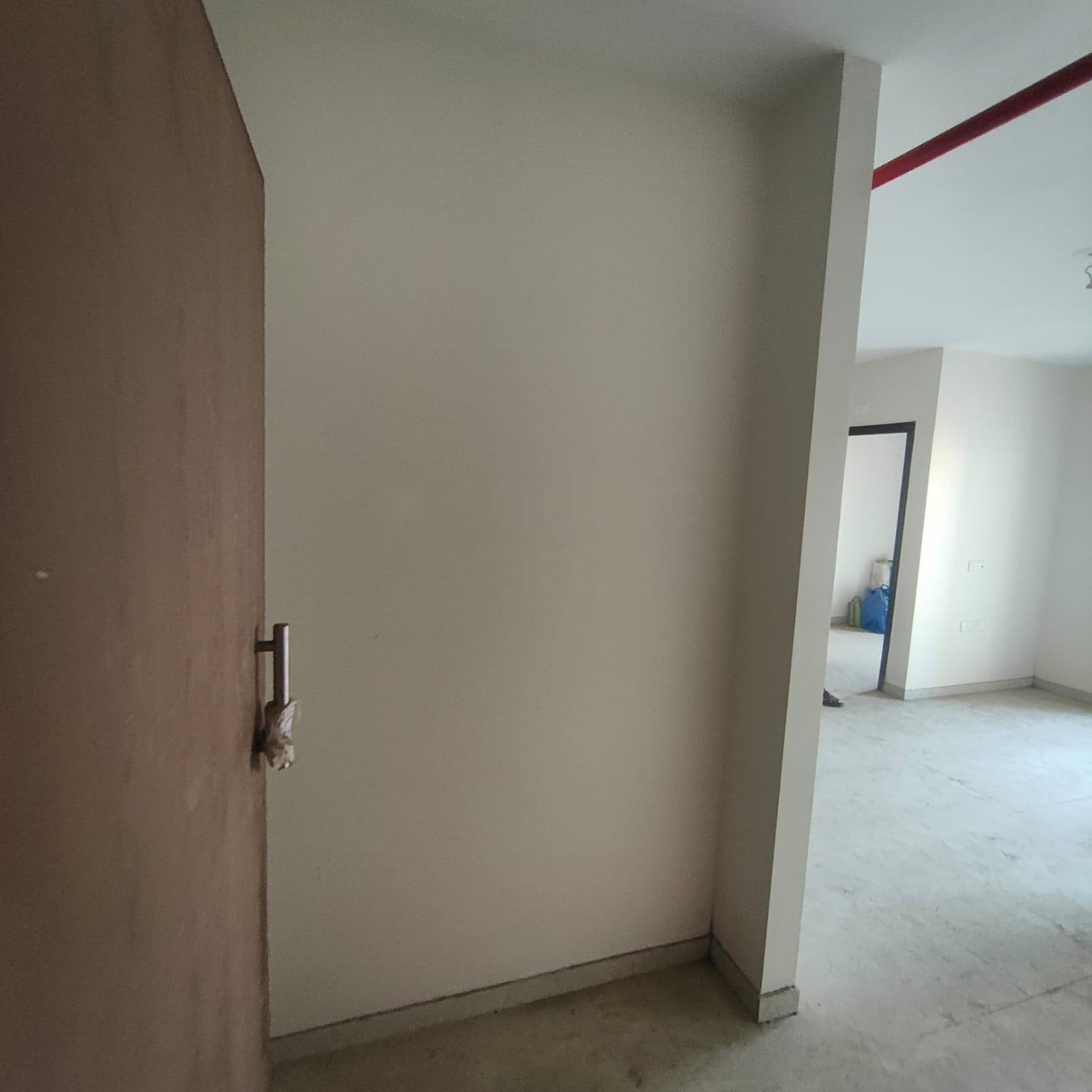 2 BHK Apartment For Sale in Dosti West County