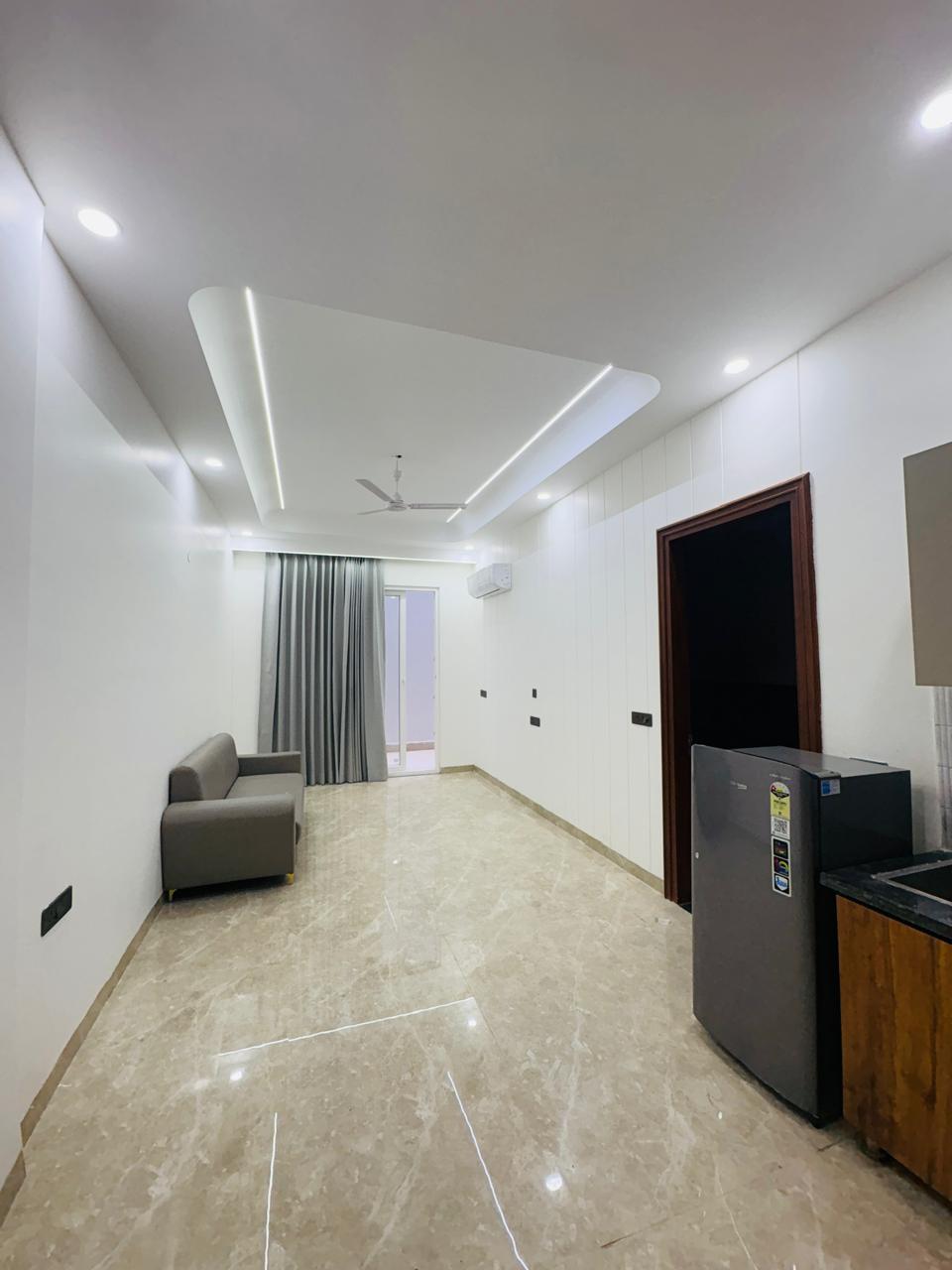 1 BHK Builder Floor For Rent in U Block 