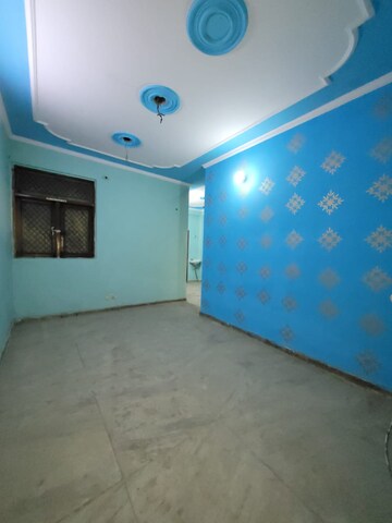 Room in 2 BHK Apartment at RWA Pocket R Dilshad Garden, Dilshad Garden – for Sale