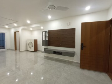 Room in 3 BHK Apartment at Vidhya Nagar – for Sale