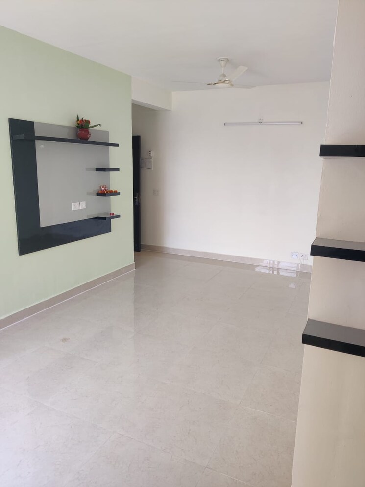 Room, signature-global-prime 2 Bedroom 573 Sq.Ft. Apartment In Sector 63a Gurgaon 9104756