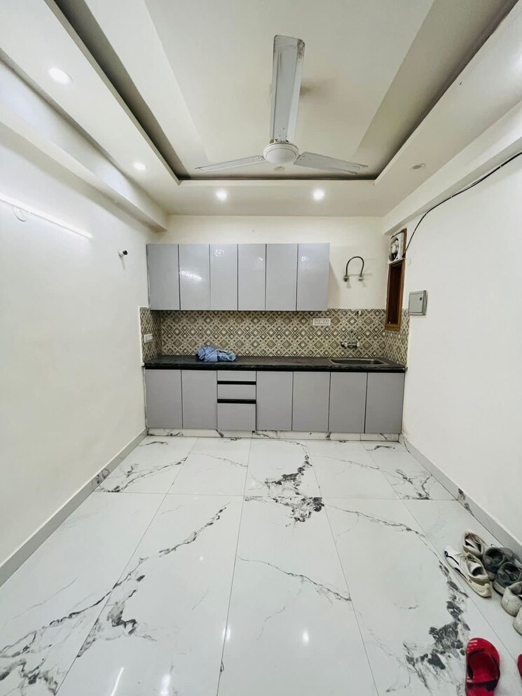 Kitchen, saket 1 RK 500 Sq.Ft. Builder Floor In Saket Delhi 9104797