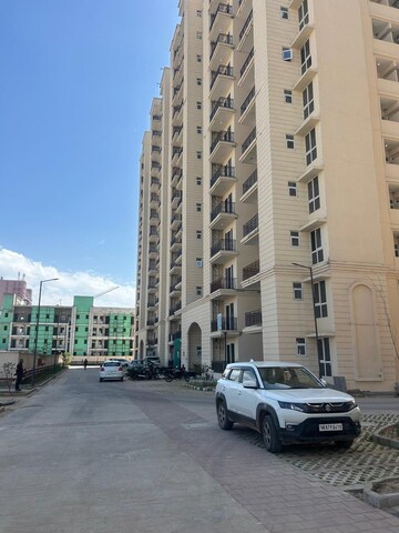 2 BHK Apartment For Sale in Signature Global Prime, Sector 63a