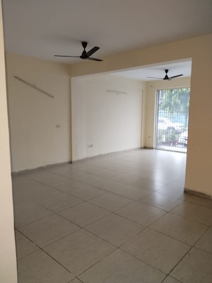 Room in 2 BHK Builder Floor at Wave City, Wave City – for Sale