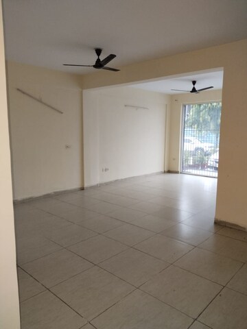 Room in 2 BHK Builder Floor at Wave City, Wave City – for Sale