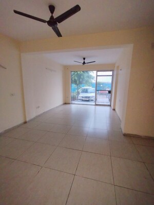 Room in 2 BHK Builder Floor at Wave City, Wave City – for Sale