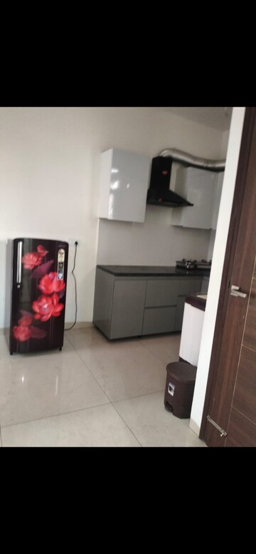 Furnished Amenities in 1 BHK Builder Floor at Vip Road – for Rent