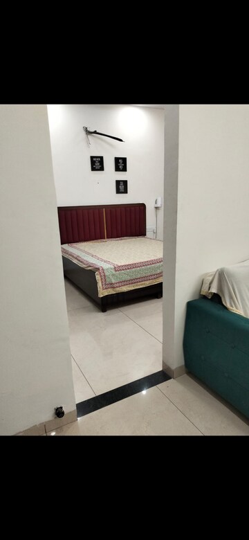 Bathroom in 1 BHK Builder Floor at Vip Road – for Rent