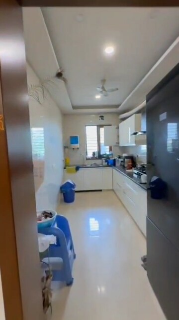 Team Area in 3.5 BHK Builder Floor at Sector 15a – for Sale
