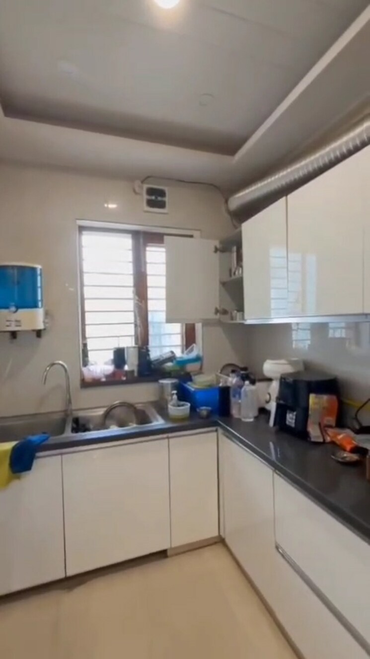 Kitchen, sector 15a 3.5 Bedroom 250 Sq.Yd. Builder Floor In Sector 15a Faridabad 9104913