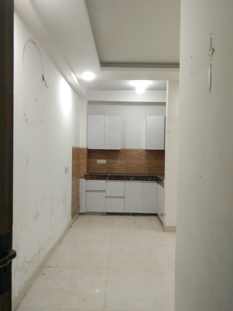 Bathroom, emaar-gurgaon-greens 3 Bedroom 1650 Sq.Ft. Apartment In Sector 102 Gurgaon 9104827