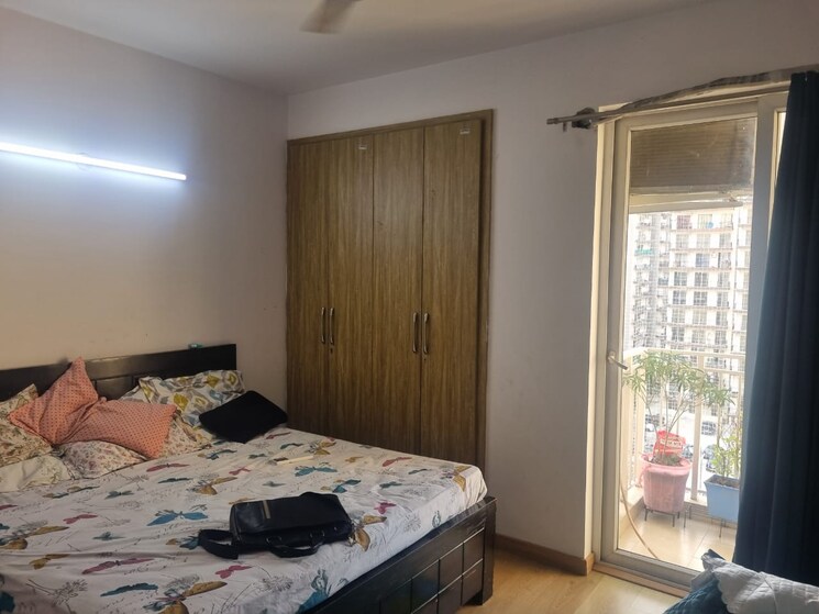 Bedroom, gaur-yamuna-city-galleria 4 Bedroom 1600 Sq.Ft. Apartment In Gaur Yamuna City Greater Noida 9104855