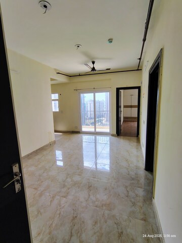 Room in 2 BHK Apartment at NBCC Aspire Enchante, Tech Zone 4 Greater Noida – for Rent