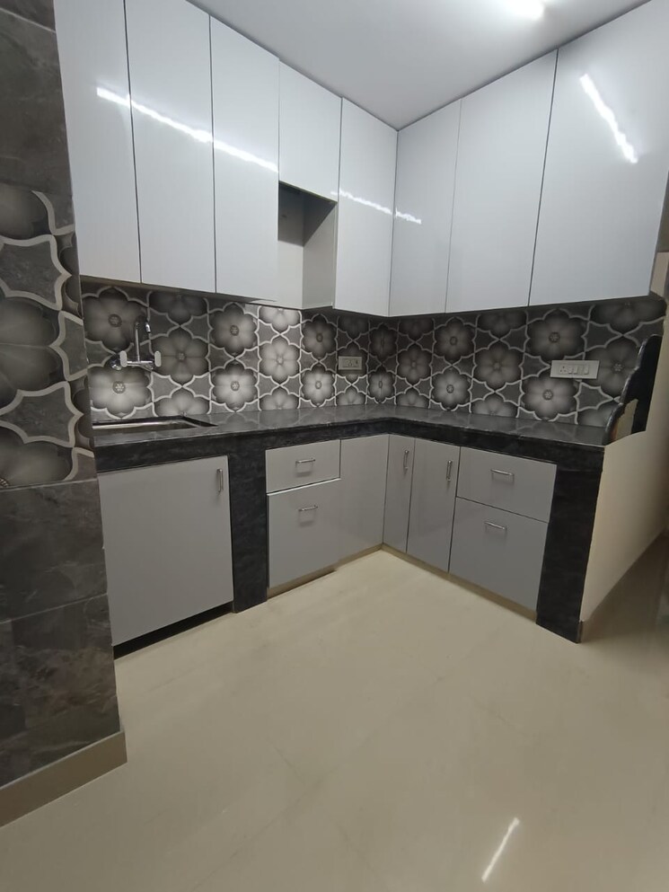 Kitchen, anuradha-apartments-cghs 3 Bedroom 1100 Sq.Ft. Apartment In Paschim Vihar Delhi 9104910