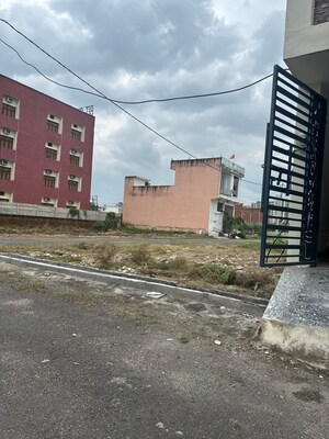  Plot For Sale in Baghpat Road