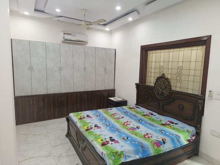 Bedroom, navbharat-apartments 2.5 Bedroom 1300 Sq.Ft. Apartment In Paschim Vihar Delhi 9104946