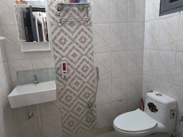 3 BHK Builder Floor For Rent in Mahavir Enclave 1