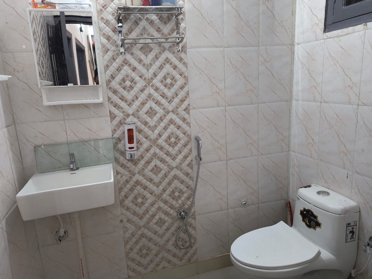 3 BHK Builder Floor For Rent in Sanju 