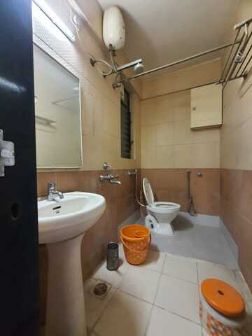 Bathroom in 2 BHK Builder Floor at Sector 30 – for Rent