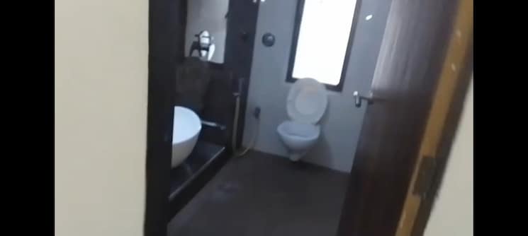 Bathroom, vakola 3 Bedroom 1200 Sq.Ft. Apartment In Vakola Mumbai 9104960