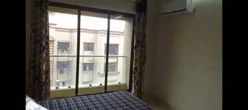 Room in 3 BHK Apartment at Vakola – for Rent