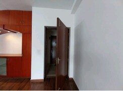 3.5 BHK + Servant Room Apartment For Sale in Emaar Gurgaon Greens