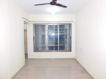 1 BHK Apartment For Rent in Riddhi Gardens CHS, Malad East