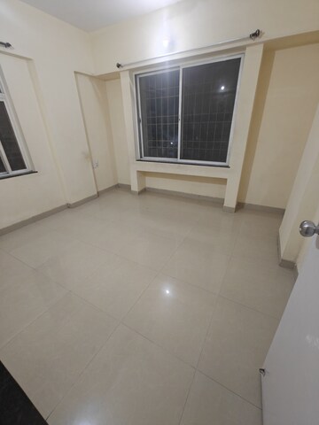 Room in 2 BHK Apartment at Whispering Winds, Aundh – for Rent