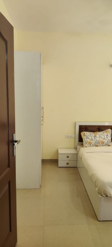 Bathroom in 3 BHK Apartment at Omaxe R2, Gomti Nagar – for Rent