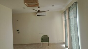 Bathroom in 4 BHK Villa at Jaypee Green Villas, Jaypee Greens – for Rent