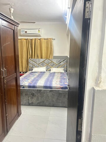 Bedroom in 2 BHK Apartment at Evershine Park, Andheri West – for Rent