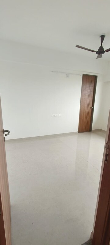 3 BHK Apartment For Rent in Sola
