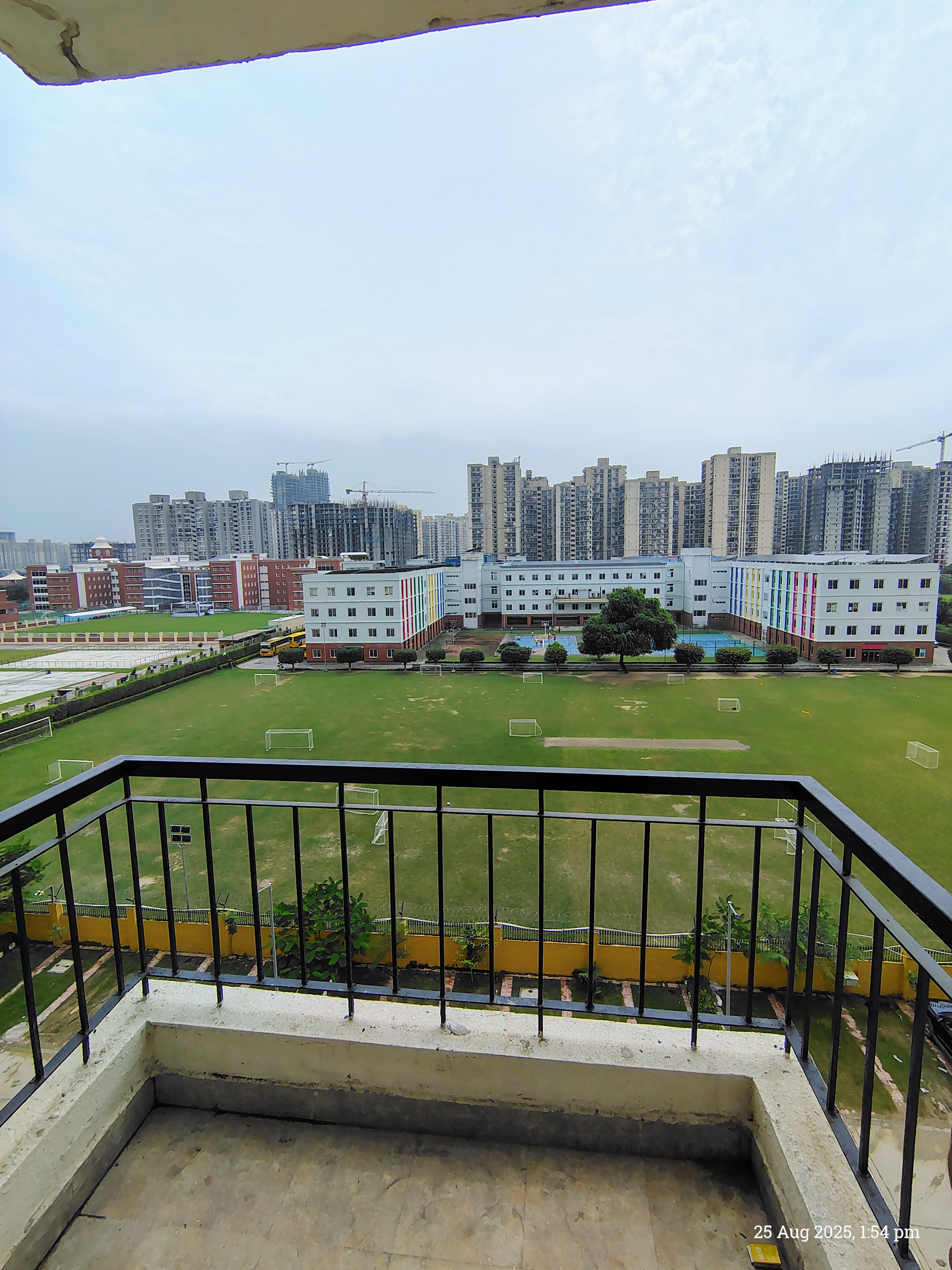 2 BHK Apartment For Rent in Amrapali Dream Valley