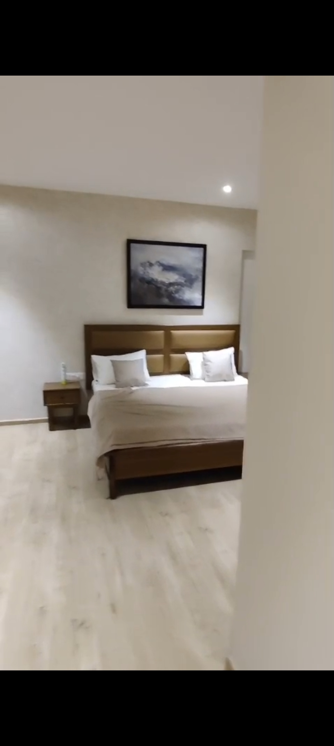 2 BHK + Study Room Apartment For Rent in Bandra East