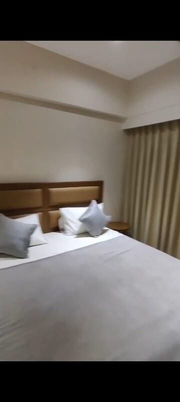 Bedroom in 2 BHK Apartment at Bandra East – for Rent