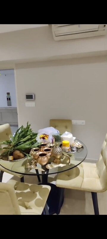 Room in 2 BHK Apartment at Bandra East – for Rent