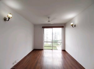 Room in 3.5 BHK Apartment at Pareena Coban Residences, Sector 99a – for Sale