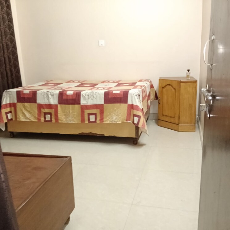 Bedroom, sector 11 dwarka 3 Bedroom 1600 Sq.Ft. Apartment In Sector 11 Dwarka Delhi 9105102