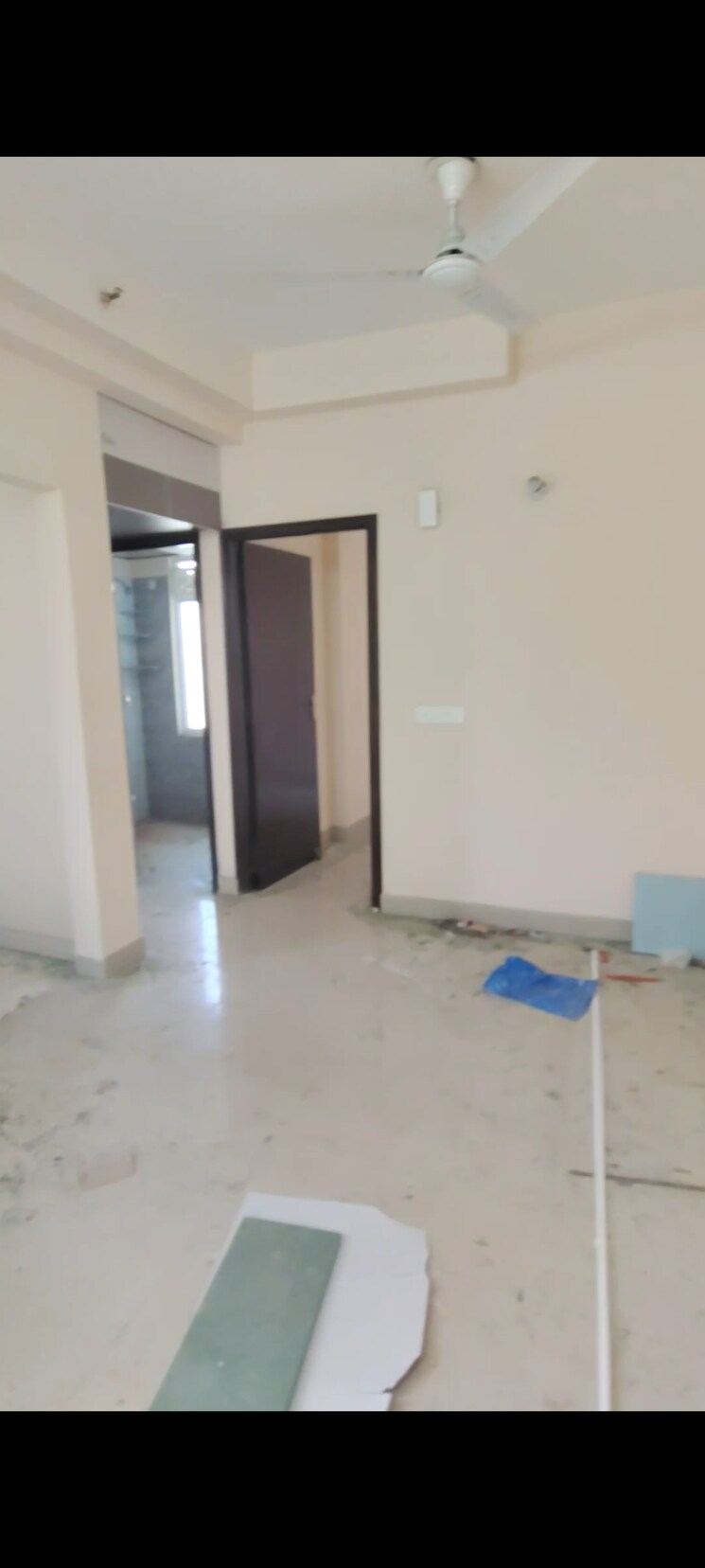 Room, amrapali-dream-valley 2 Bedroom 805 Sq.Ft. Apartment In Tech Zone 4 Greater Noida Greater Noida 9105120