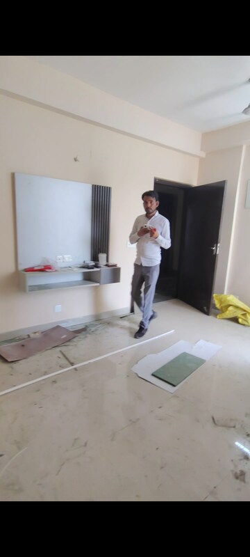 2 BHK Apartment For Rent in Amrapali Dream Valley, Tech Zone 4 Greater Noida