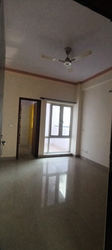 Bedroom in 4 BHK Apartment at Ramprastha Pearl Heights, Vaishali Sector 9 – for Rent
