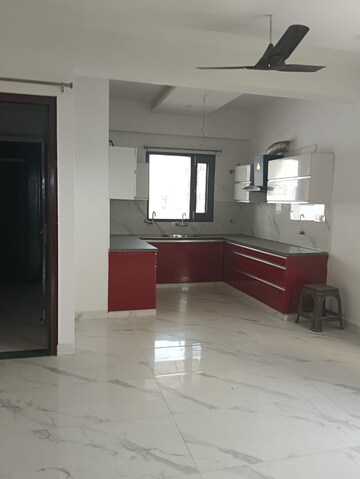 Living Room in 3 BHK Apartment at Vip Road – for Rent
