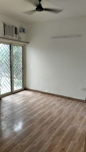 Room in 3 BHK Builder Floor at Puri Aman Vilas, Sector 89 – for Sale