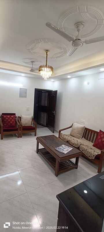 Living Room in 3 BHK Villa at Sector 56 – for Rent