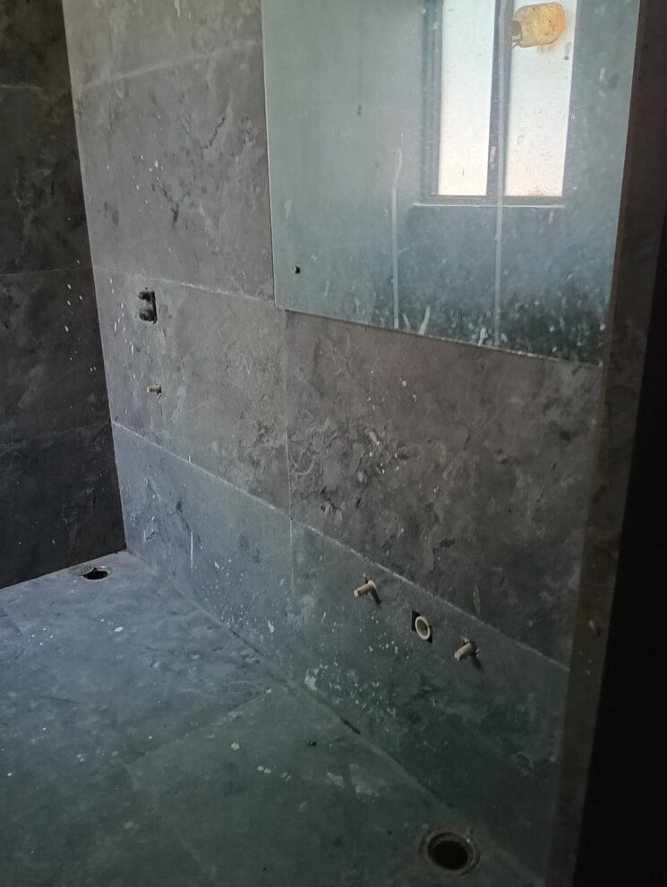 Bathroom, ambala highway 3 Bedroom 1350 Sq.Ft. Apartment In Ambala Highway Zirakpur 9105140
