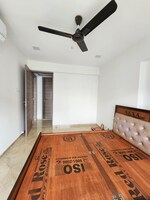 2.5 BHK + Servant Room,Study Room 850 Sq.Ft. Apartment in Kalpataru Aura