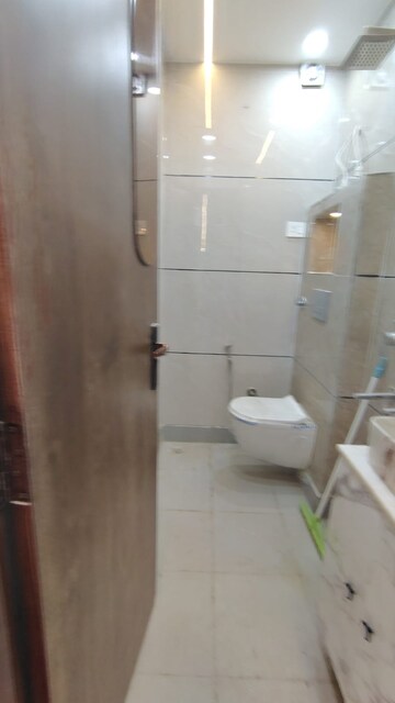 Master Bedroom in 2 BHK Builder Floor at Dwarka Mor – for Rent