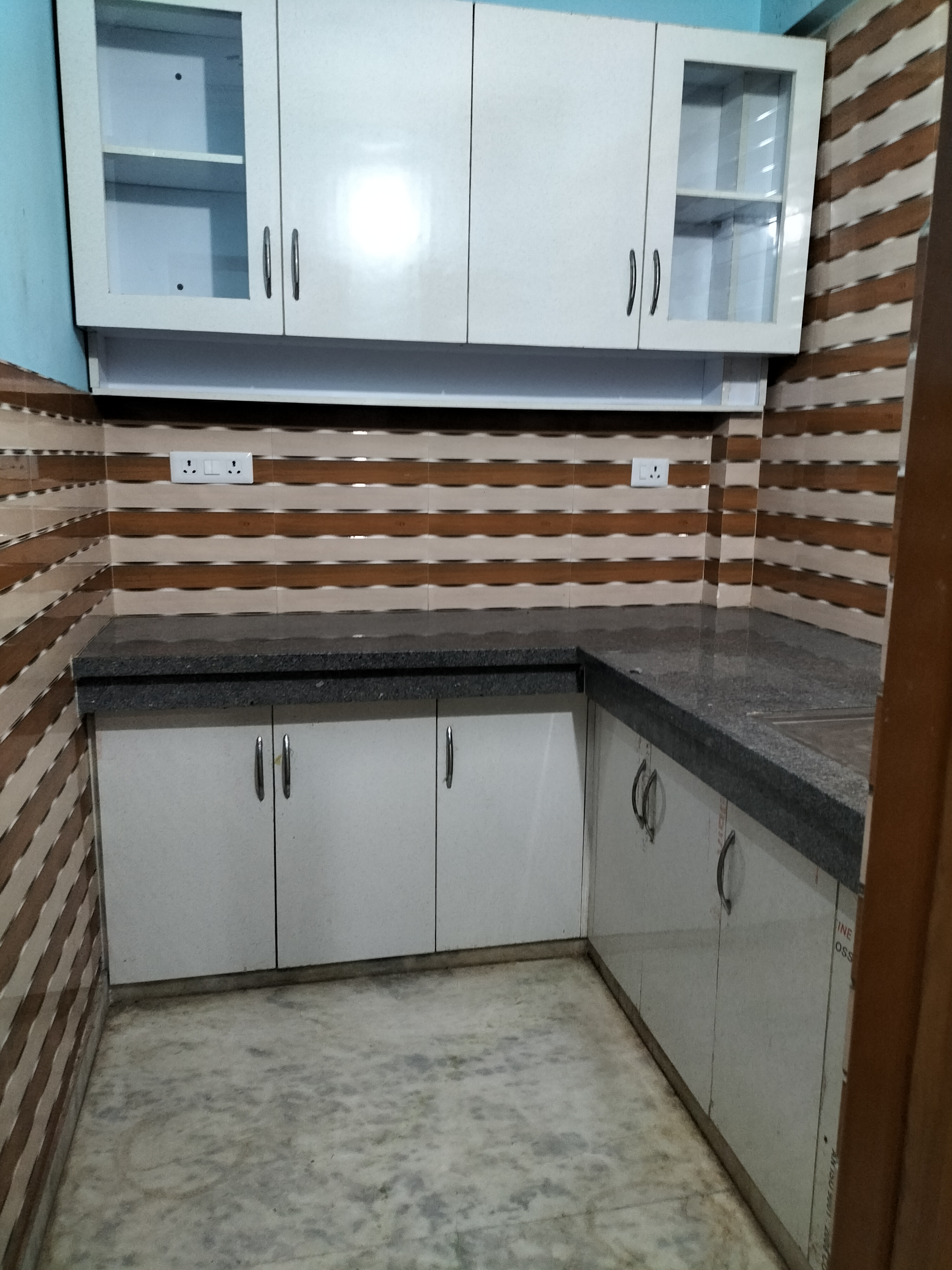 1 BHK Villa For Rent in RWA Apartments Sector 122